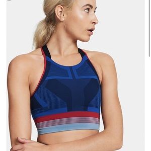 LNRD sports bra cornflour/blue